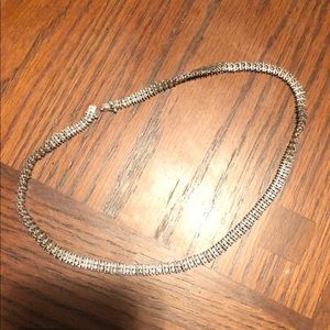 Sliver chain with diamonds